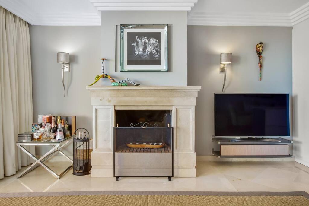 Elegant 3 Bed With Sea View In Nueva Andalucia Apartment *