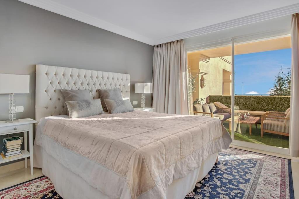 Elegant 3 Bed With Sea View In Nueva Andalucia Apartment *